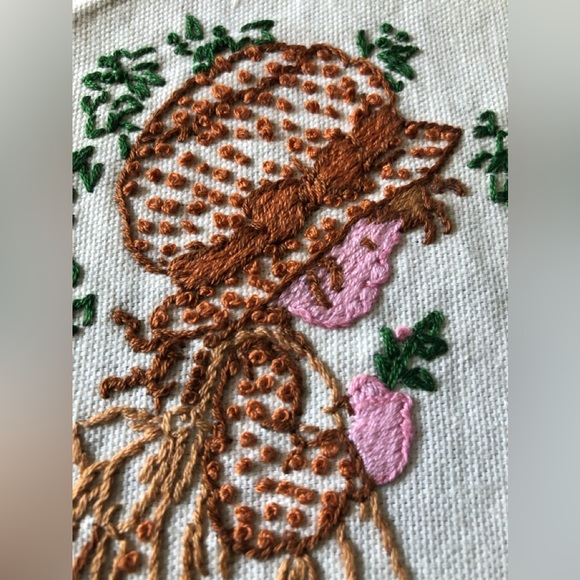 Vintage Embroidered Piece “Girl with Cat” Unframed 8.5”x6,5” Finished Handmade - Picture 7 of 11